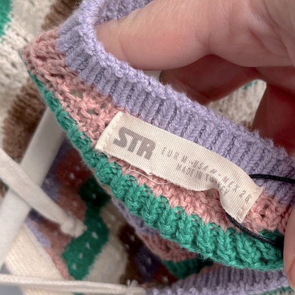 NWT STR Collection Beautiful Crochet Halter Top Sz M - Picture 4 of 4